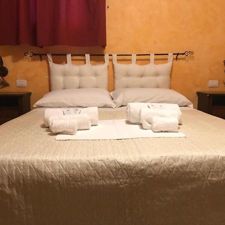 L'Attico Piazza Sant'Oronzo Bed & Breakfast Lecce Ngoại thất bức ảnh