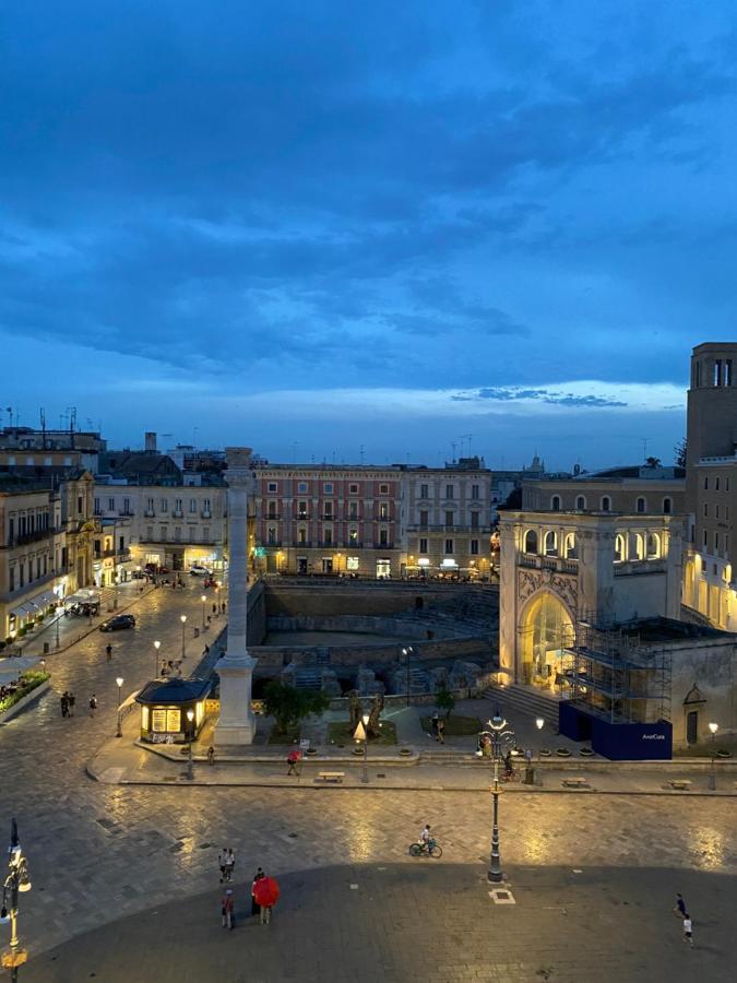 L'Attico Piazza Sant'Oronzo Bed & Breakfast Lecce Ngoại thất bức ảnh