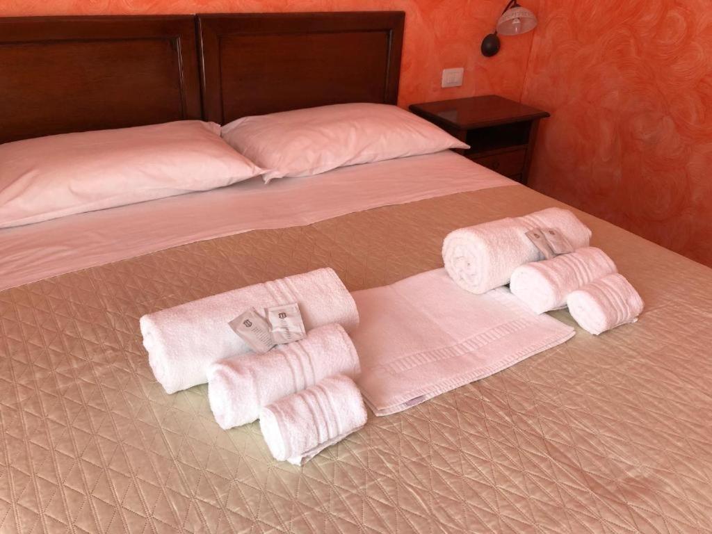 L'Attico Piazza Sant'Oronzo Bed & Breakfast Lecce Ngoại thất bức ảnh